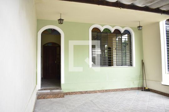 Garagem de casa para alugar com 4 quartos, 126m² em Campo Grande, Rio de Janeiro
