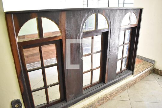 Detalhe de casa para alugar com 4 quartos, 126m² em Campo Grande, Rio de Janeiro