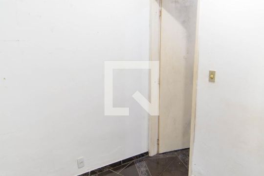 Quanto de casa para alugar com 1 quarto, 25m² em São Gonçalo, Salvador