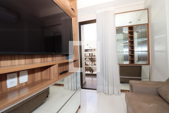 Apartamento para alugar com 1 quarto, 78m² em Zona Industrial , Brasília