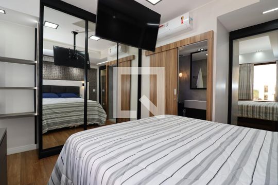 Suíte  de apartamento para alugar com 1 quarto, 78m² em Zona Industrial , Brasília