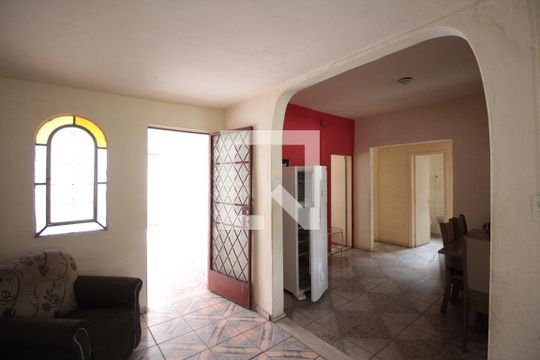 Sala de casa à venda com 3 quartos, 360m² em Candelária, Belo Horizonte