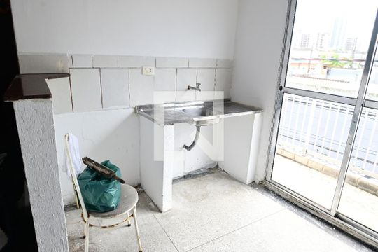 Cozinha de apartamento para alugar com 2 quartos, 86m² em Vila Tupi, Praia Grande