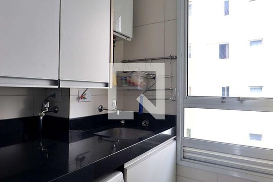 Área de Serviço de apartamento para alugar com 2 quartos, 89m² em Jardim, Santo André
