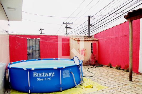 Quintal de casa para alugar com 3 quartos, 200m² em Vila Nova Curuçá, São Paulo