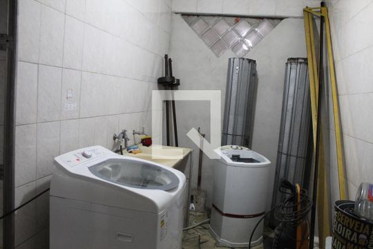 Área de Serviço de casa para alugar com 3 quartos, 200m² em Vila Nova Curuçá, São Paulo