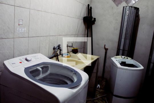 Área de Serviço de casa para alugar com 3 quartos, 200m² em Vila Nova Curuçá, São Paulo