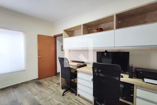 Escritório / Quarto de casa à venda com 3 quartos, 200m² em Vila Formosa, Campinas