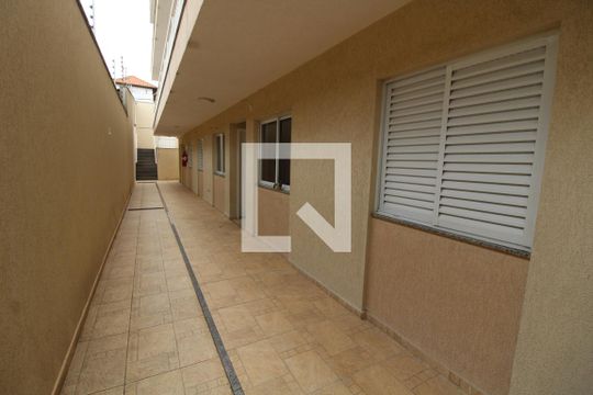 Corredor de apartamento para alugar com 1 quarto, 33m² em Vila Guarani(zona Leste), São Paulo