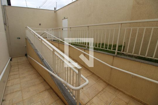 Corredor de apartamento para alugar com 1 quarto, 33m² em Vila Guarani(zona Leste), São Paulo