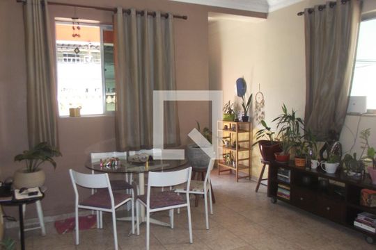 Sala de casa à venda com 4 quartos, 360m² em Higienópolis, Rio de Janeiro