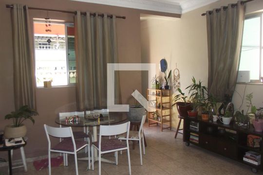 Sala de casa à venda com 4 quartos, 360m² em Higienópolis, Rio de Janeiro