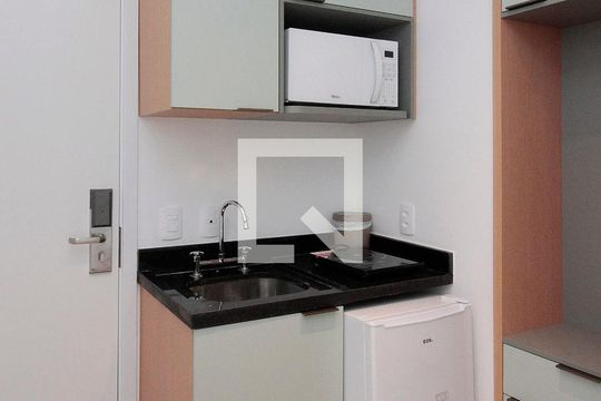 Cozinha de kitnet/studio à venda com 1 quarto, 21m² em Consolação, São Paulo