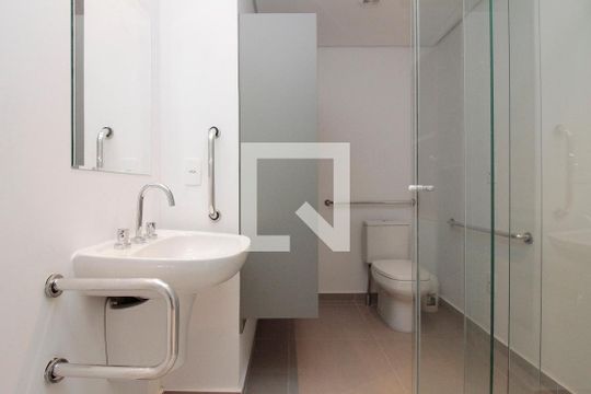Banheiro de kitnet/studio à venda com 1 quarto, 21m² em Consolação, São Paulo