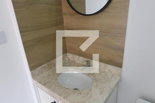 Banheiro de apartamento para alugar com 1 quarto, 25m² em Santana, São Paulo