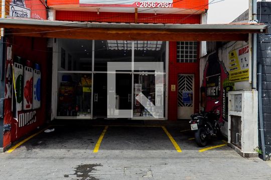Fachada do Prédio de kitnet/studio para alugar com 1 quarto, 30m² em Vila Leonor, Guarulhos