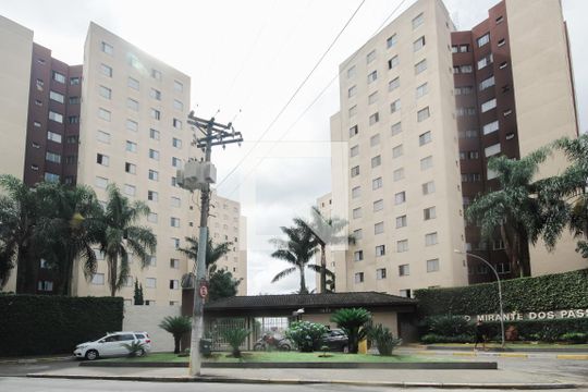 Fachada do condomínio de apartamento à venda com 2 quartos, 57m² em Vila Vermelha, São Paulo