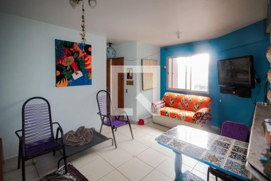 Apartamento à venda com 2 quartos, 57m² em Vila Vermelha, São Paulo