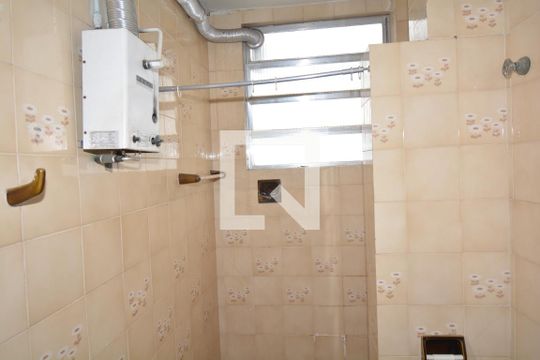 Banheiro  de apartamento à venda com 2 quartos, 78m² em Irajá, Rio de Janeiro