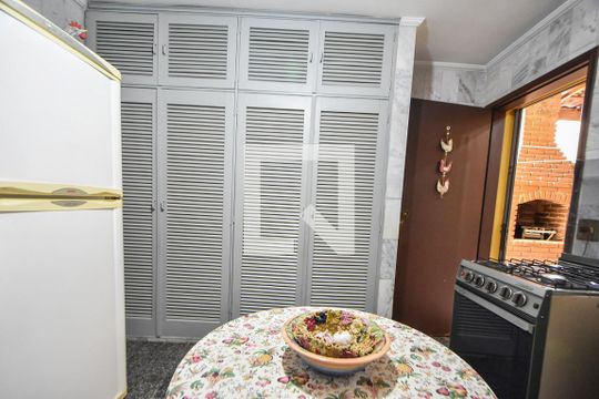 Cozinha de casa para alugar com 3 quartos, 185m² em Campo Belo, São Paulo
