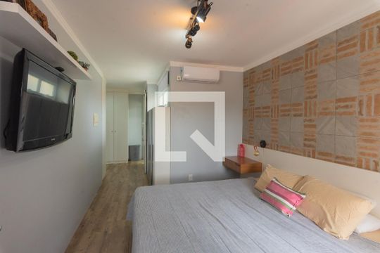 Suíte de casa à venda com 3 quartos, 160m² em Parque Jambeiro, Campinas