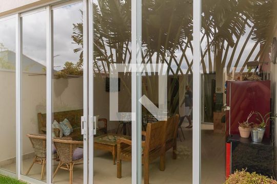Jardim de casa à venda com 3 quartos, 160m² em Parque Jambeiro, Campinas