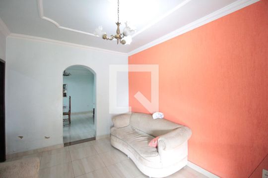 Sala de casa para alugar com 4 quartos, 238m² em Cenaculo, Belo Horizonte