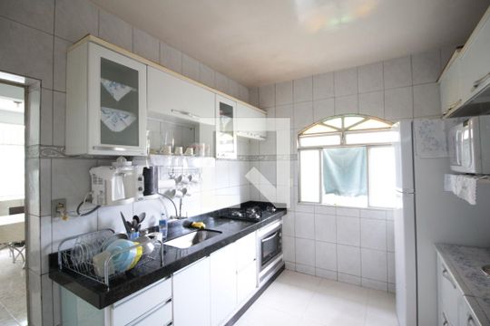 Cozinha de casa para alugar com 4 quartos, 238m² em Cenaculo, Belo Horizonte