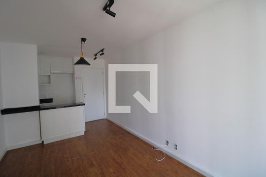Sala de apartamento à venda com 3 quartos, 58m² em Usina Piratininga, São Paulo