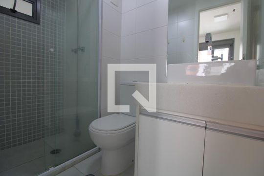 Banheiro da suíte de apartamento à venda com 3 quartos, 58m² em Usina Piratininga, São Paulo