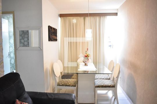 Sala de apartamento para alugar com 3 quartos, 70m² em Campo Grande, Rio de Janeiro