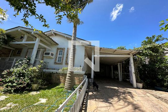Área Externa de casa à venda com 3 quartos, 140m² em Duque de Caxias, São Leopoldo