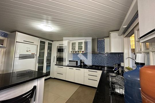 Cozinha de casa à venda com 3 quartos, 140m² em Duque de Caxias, São Leopoldo