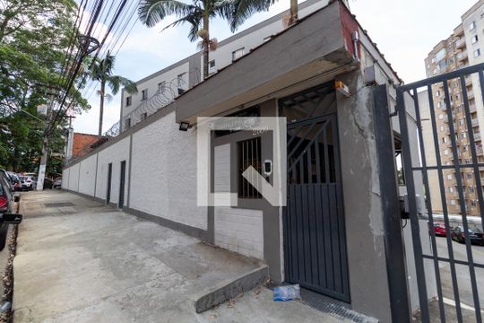 Fachada de apartamento para alugar com 2 quartos, 49m² em Itaquera, São Paulo