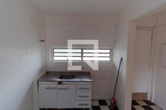 Cozinha de apartamento para alugar com 2 quartos, 60m² em Jardim García, Campinas