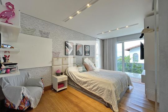 Suíte 2 de casa à venda com 4 quartos, 600m² em Mangabeiras, Belo Horizonte