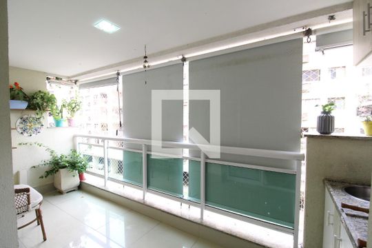 Varanda de apartamento à venda com 3 quartos, 77m² em Jacarepaguá, Rio de Janeiro