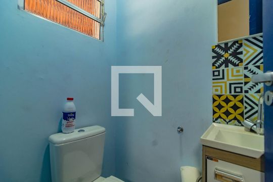 Lavabo de casa para alugar com 2 quartos, 130m² em Parque Jabaquara, São Paulo
