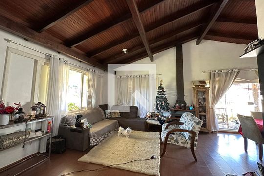 Casa à venda com 3 quartos, 270m² em Boa Vista, Novo Hamburgo