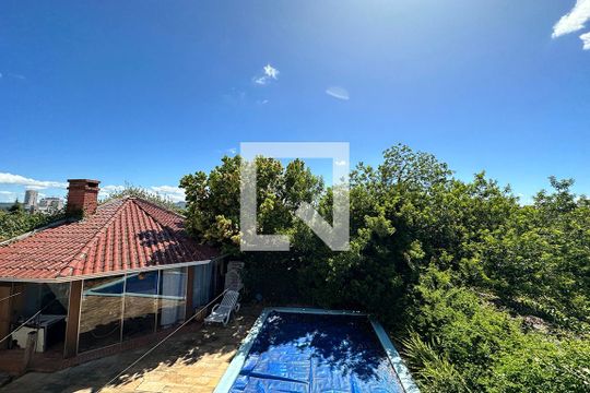 Casa à venda com 3 quartos, 270m² em Boa Vista, Novo Hamburgo