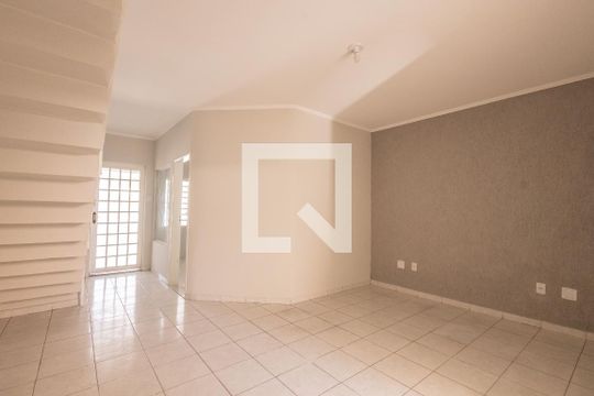 Sala de casa à venda com 2 quartos, 100m² em Penha de França, São Paulo