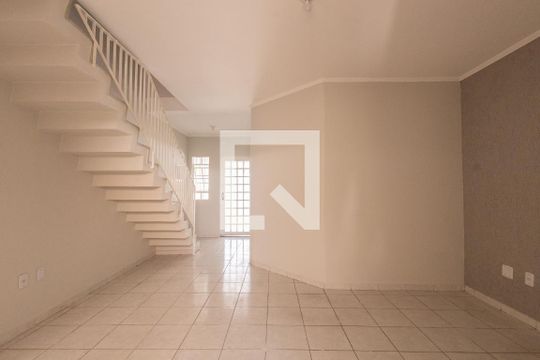 Sala de casa à venda com 2 quartos, 100m² em Penha de França, São Paulo