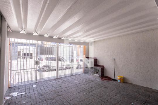Garagem de casa à venda com 2 quartos, 100m² em Penha de França, São Paulo