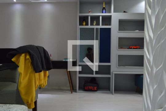 Sala de apartamento para alugar com 3 quartos, 98m² em Taquara, Rio de Janeiro