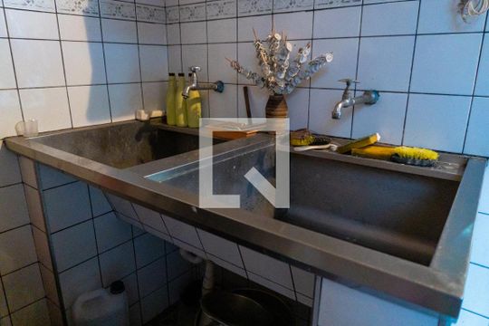 Área de Serviço Detalhe de casa para alugar com 4 quartos, 200m² em Mirandópolis, São Paulo