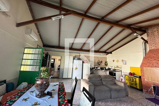 Cozinha de casa para alugar com 3 quartos, 180m² em Rio dos Sinos, São Leopoldo