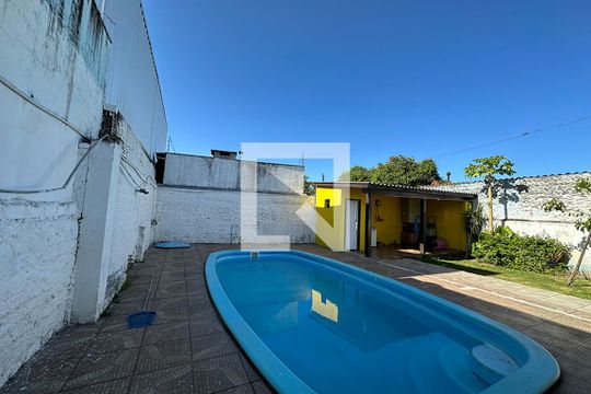 Piscina de casa para alugar com 3 quartos, 180m² em Rio dos Sinos, São Leopoldo