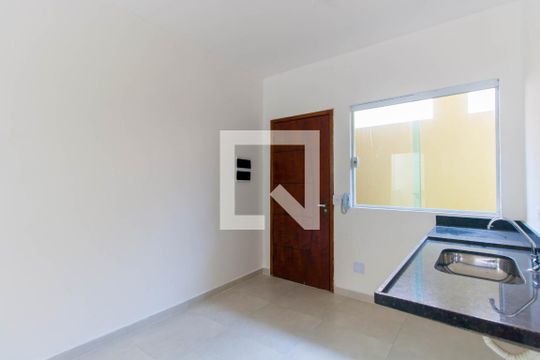 Cozinha de kitnet/studio para alugar com 1 quarto, 30m² em Vila Divina Pastora, São Paulo