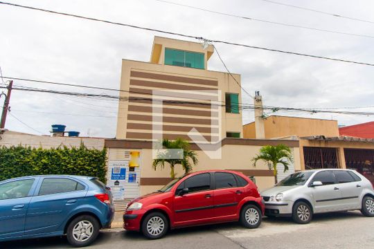 Fachada de kitnet/studio para alugar com 1 quarto, 30m² em Vila Divina Pastora, São Paulo