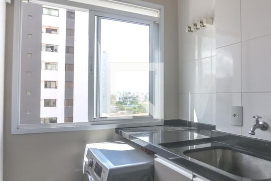 Área de serviço de apartamento para alugar com 2 quartos, 50m² em Baeta Neves, São Bernardo do Campo
